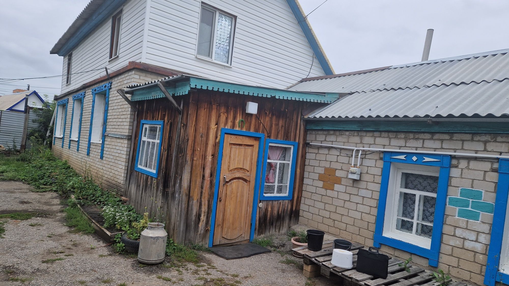 Продам или обменяю дом и землянку в районе Наримановского рынка