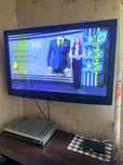 Два Телевизор   Panasonic и LG