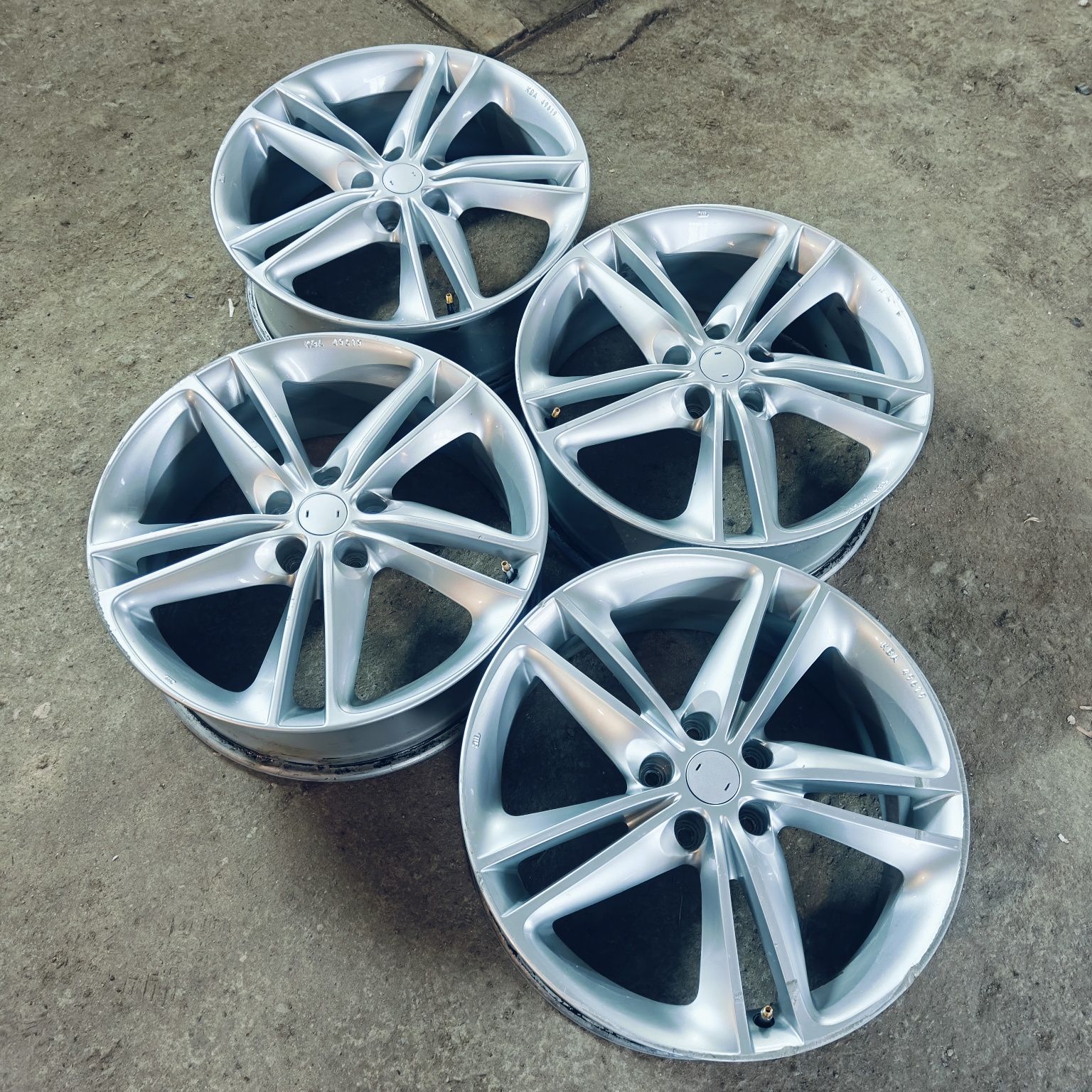 R19 PCD 5* 114,3 Комплект легкосплавных дисков