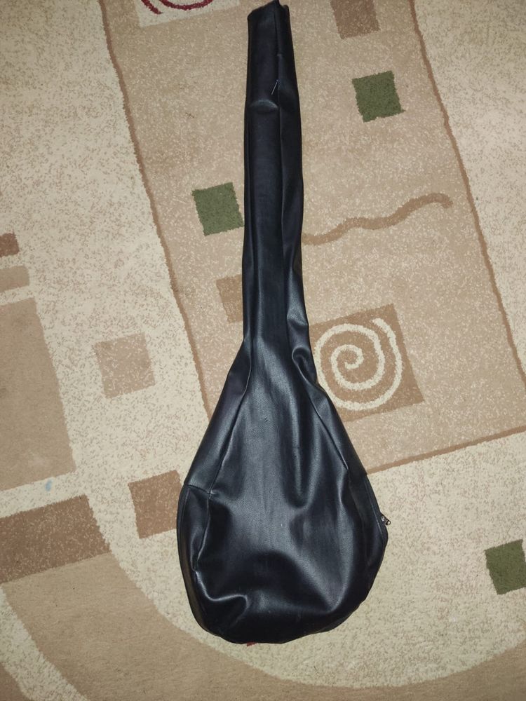 Продам домбру с чехлом