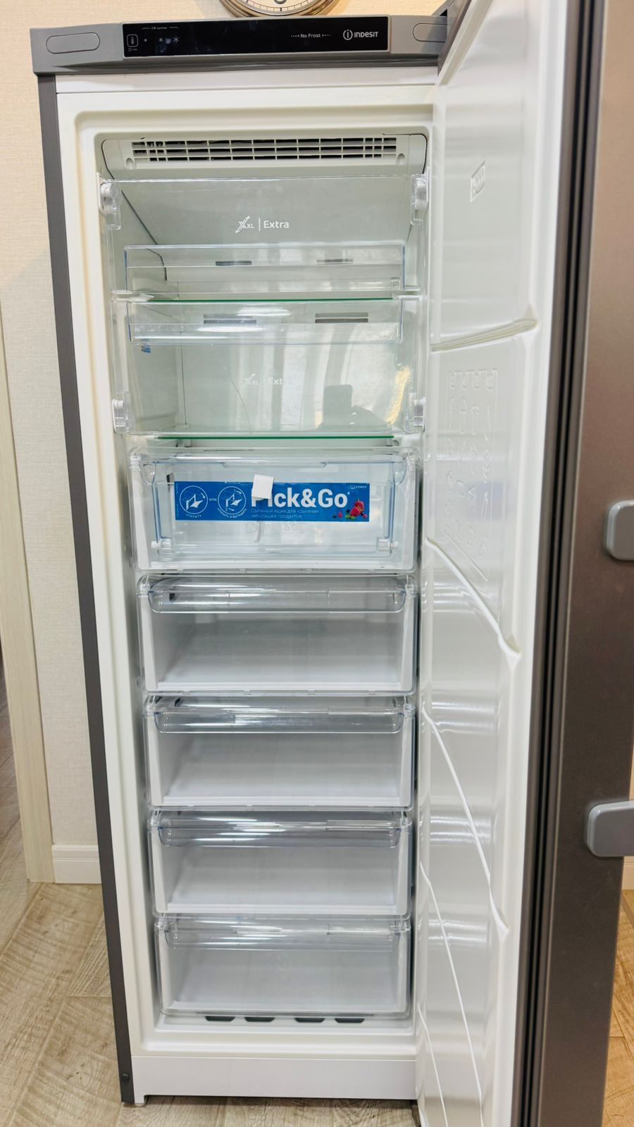 Продам Морозильную камеру