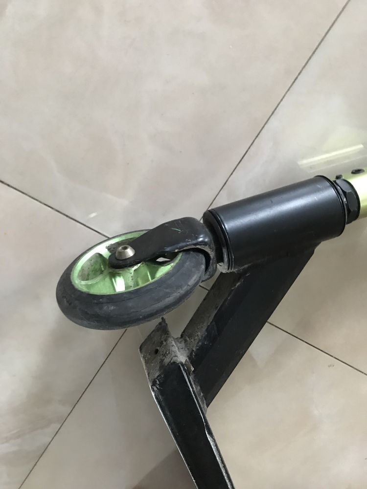 Продам самокат детский