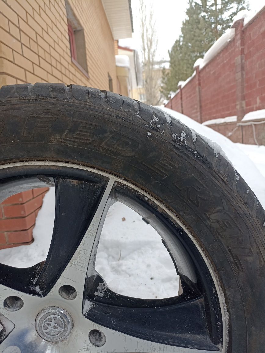 Продам летние шины с дисками 285/50 R20 состояние  небитые некрашые,