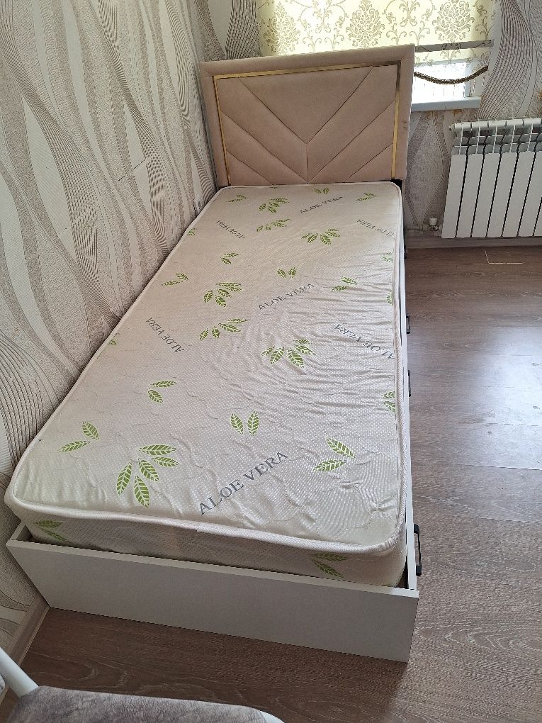 Односпальные кровать