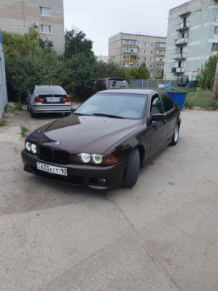 Продам бмв е39 528