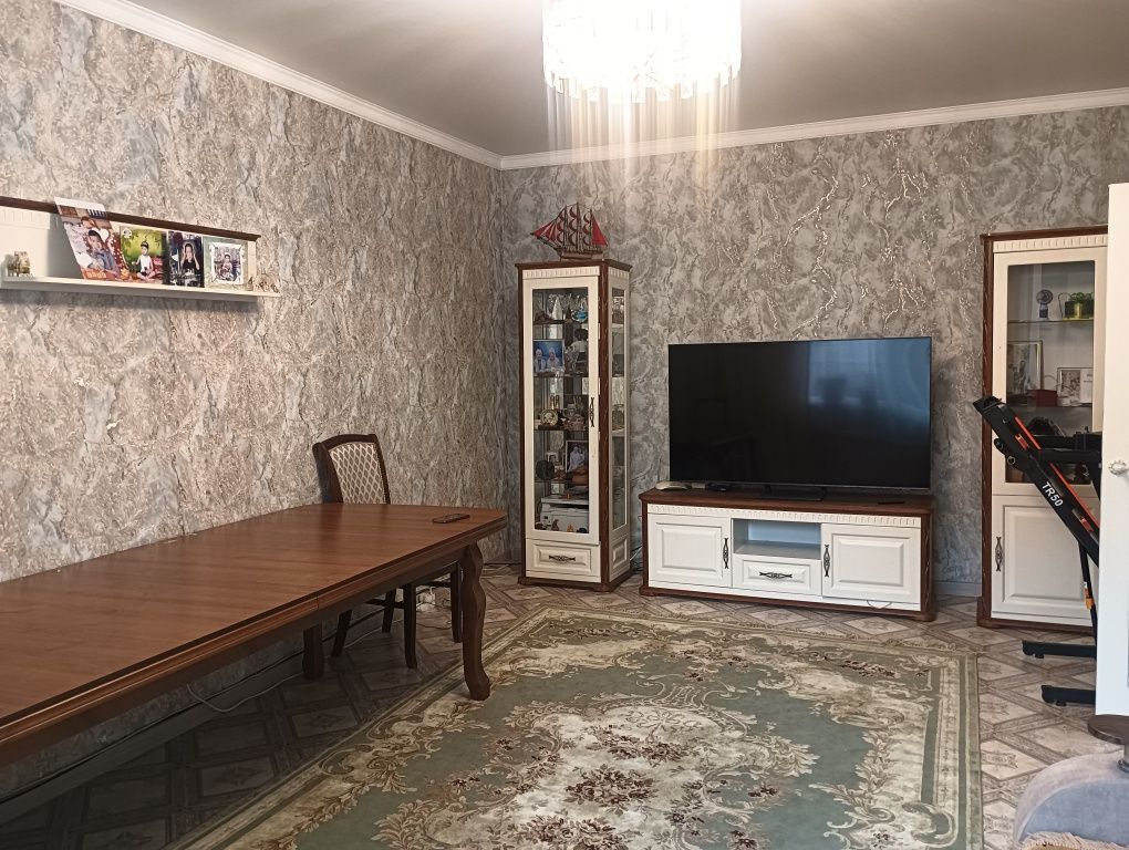 Продаётся 2 дома на одном участке