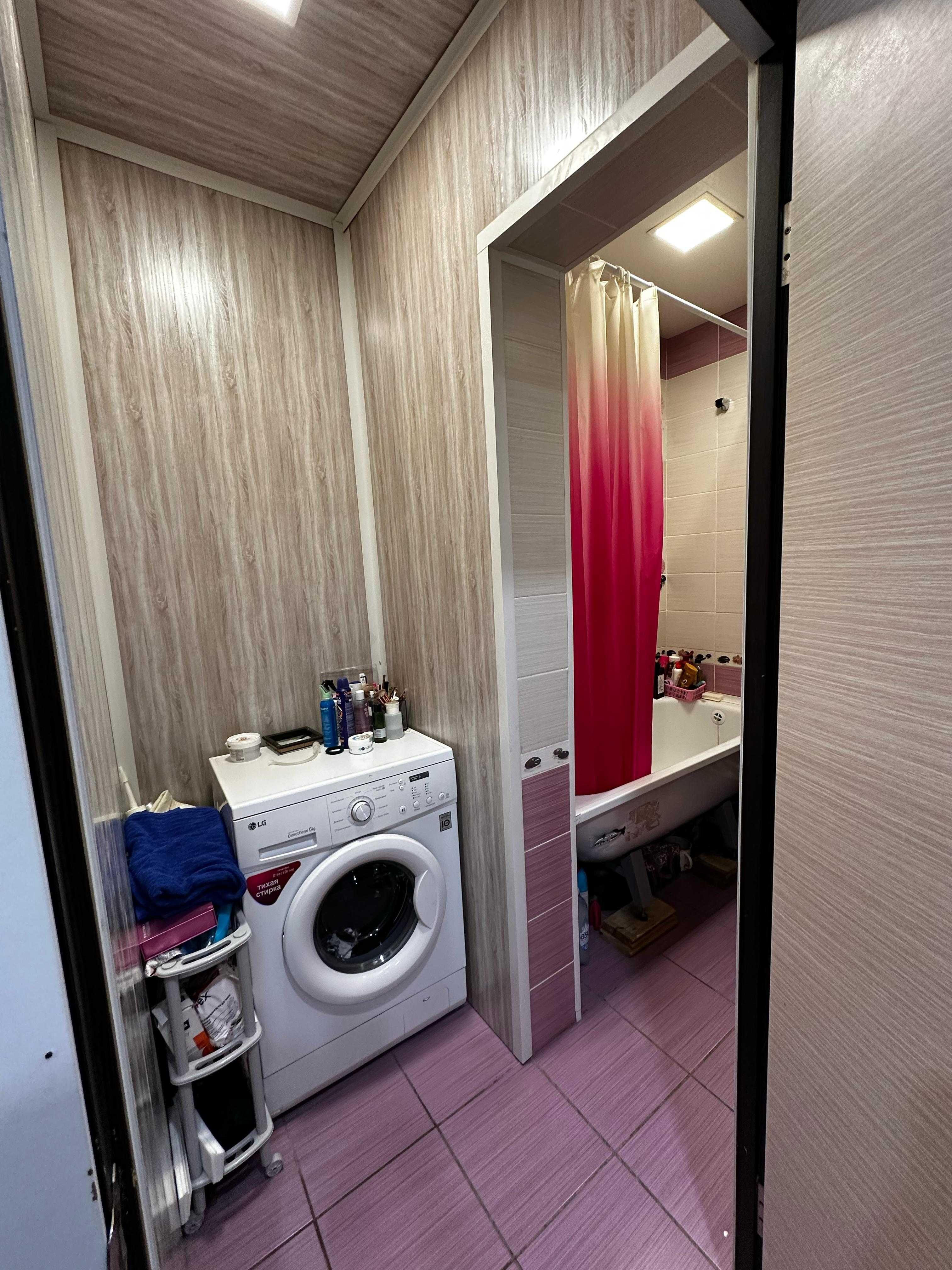 Продается полноценная 3 комн квартира на Сулейменова,12б