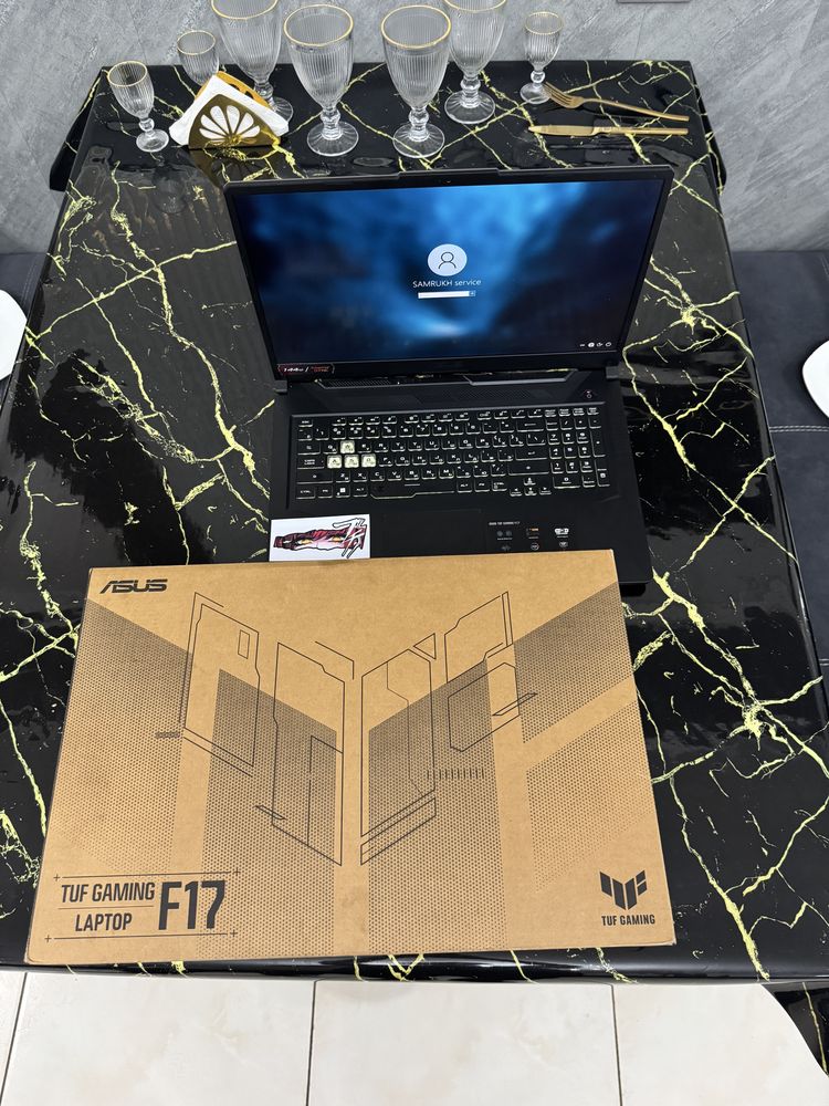 Продам Asus F17