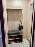 Продам небольшую  Прихожую