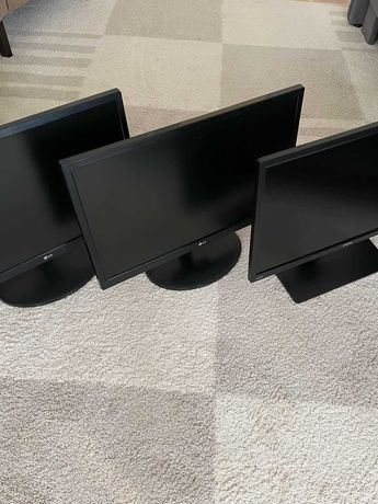 Монитры в количестве 19" 17"
