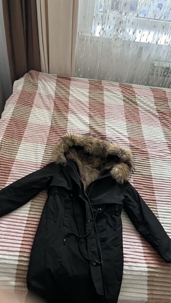 парка  продам женская