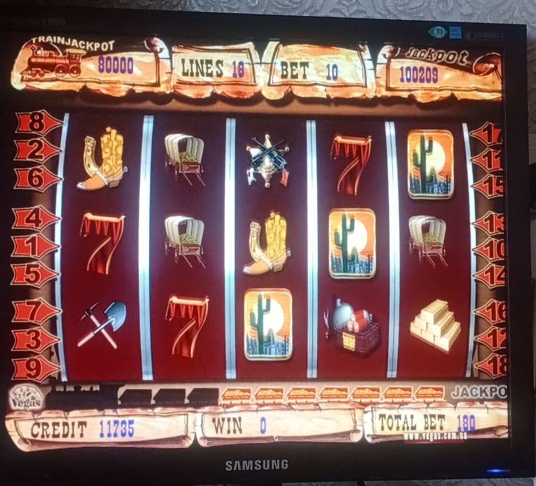 Продам игровую приставку.