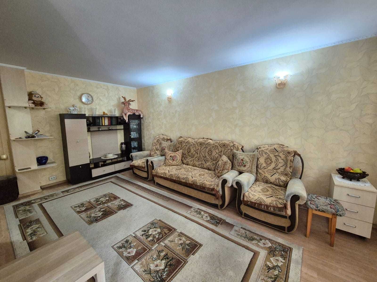 Продам 3-комнатную квартиру ·  Район Студгородка