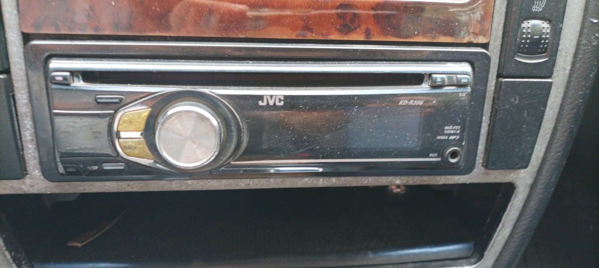 Автомагнитола JVC