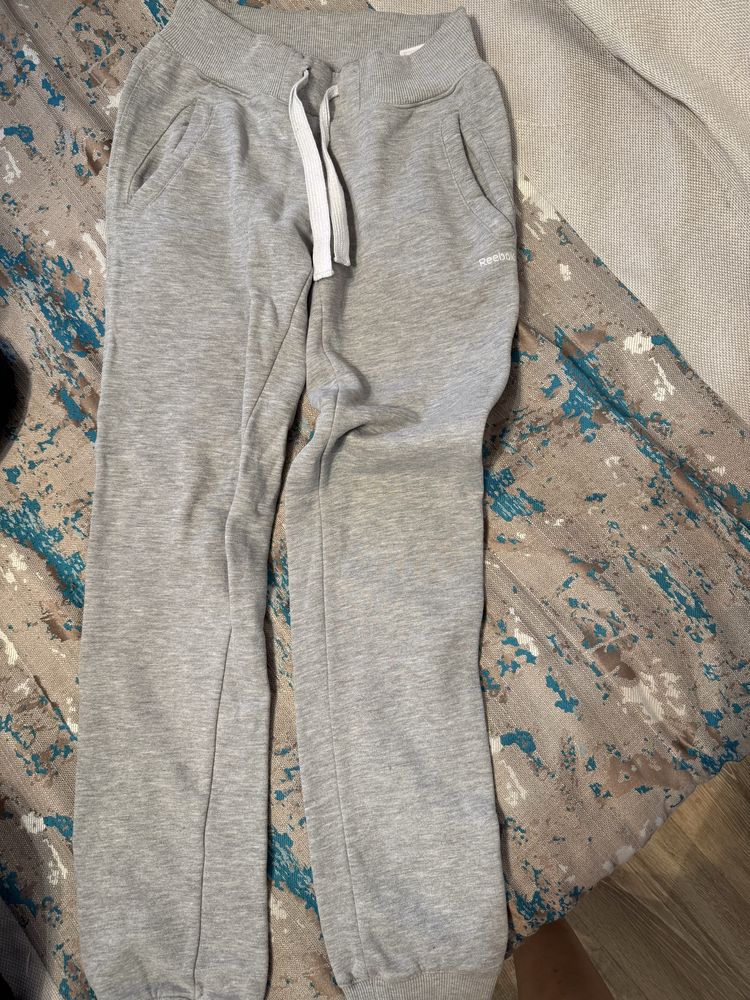 Продам трико reebok