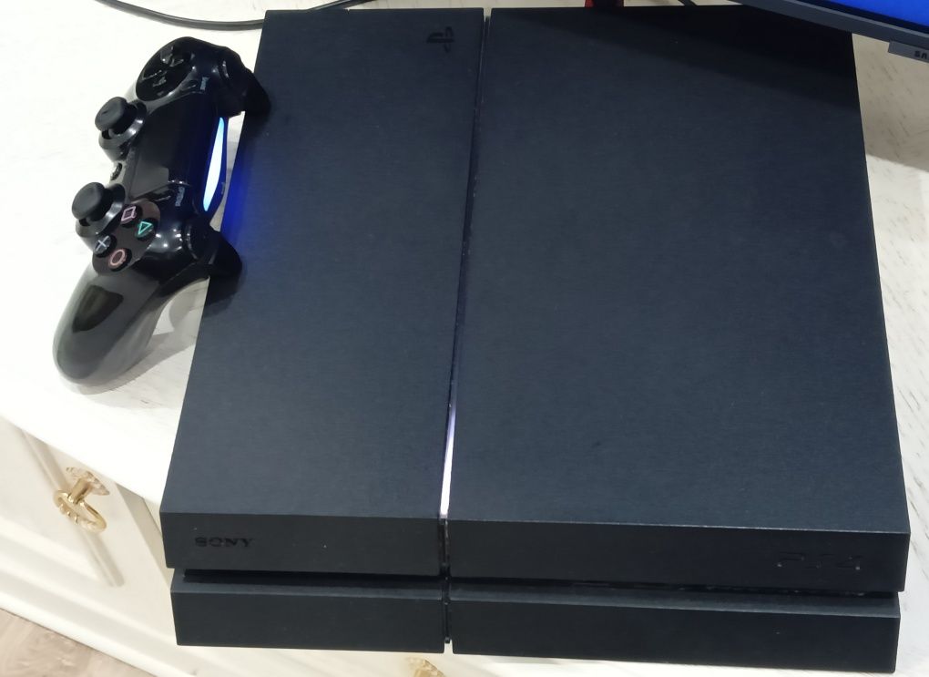 Продам PS4 FAT / playstation 4 fat 500GB