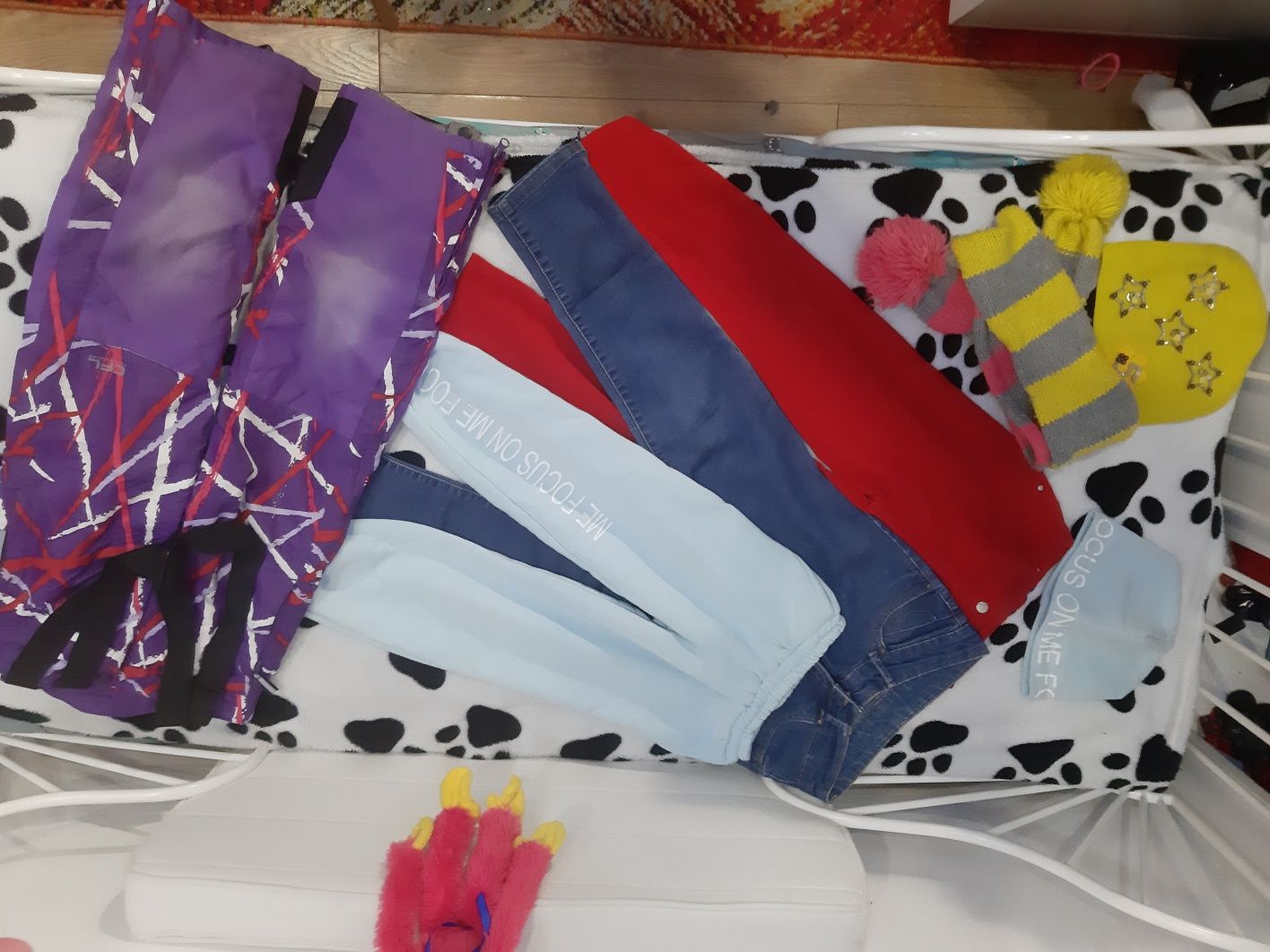 Продам вещи на девочку 7-9 лет, 2 Пакета и обувь(кожа,демисезон).. .
