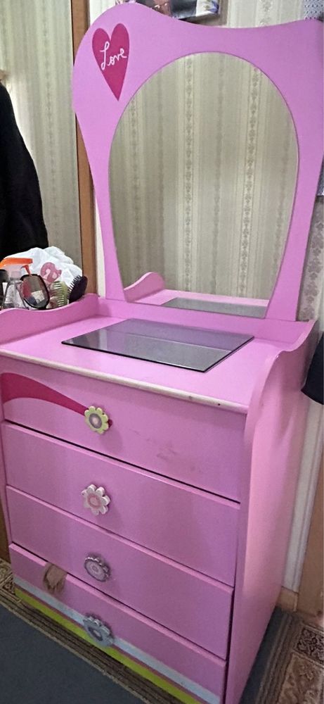 Продам спальный детский гарнитур