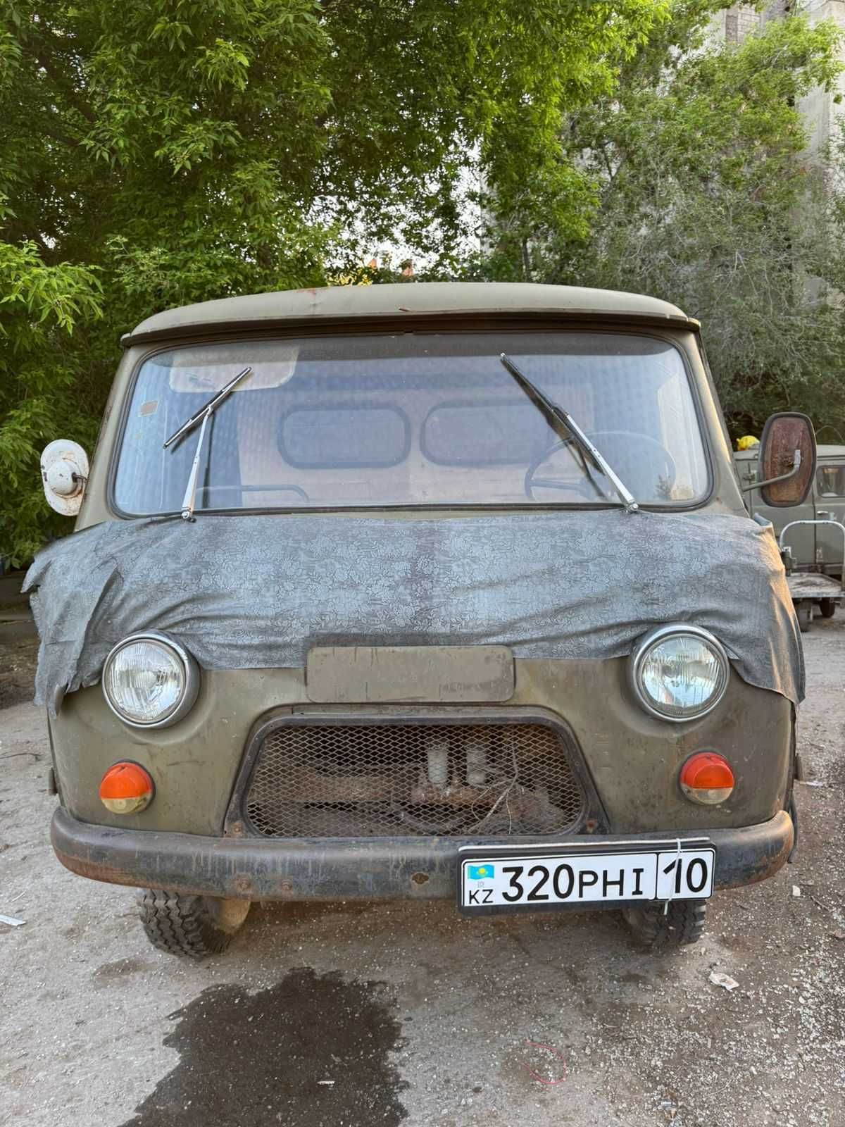 продается уаз 3303   срочно