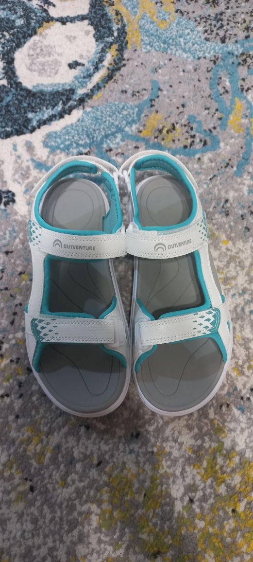 Новые сандали бренда Outventure