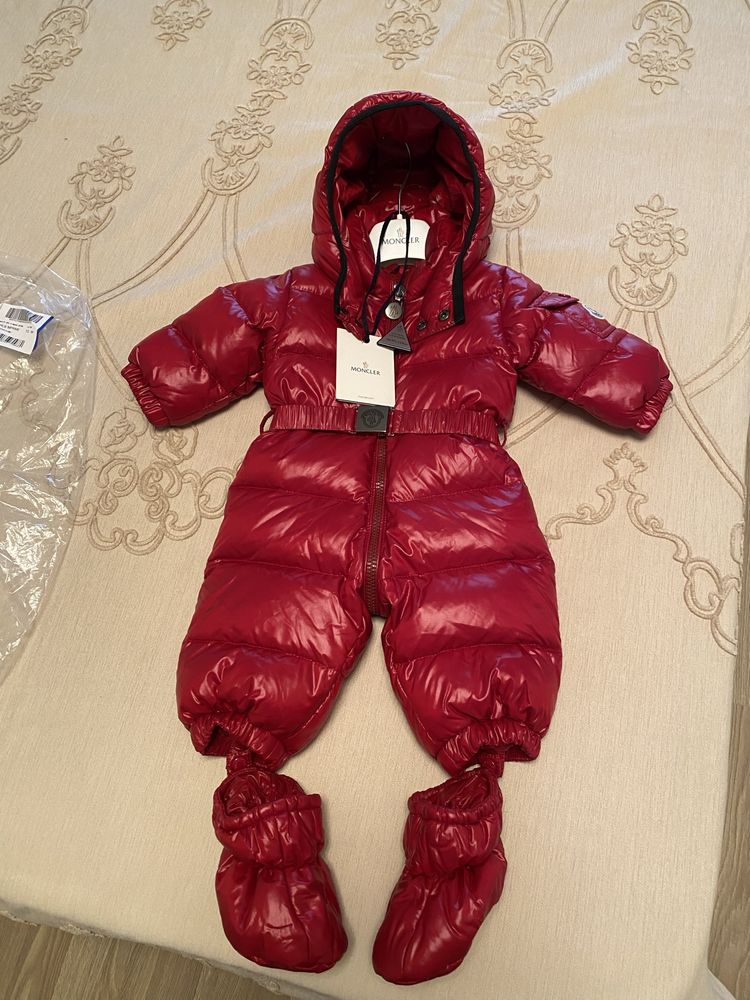 Комбинезон MONCLER