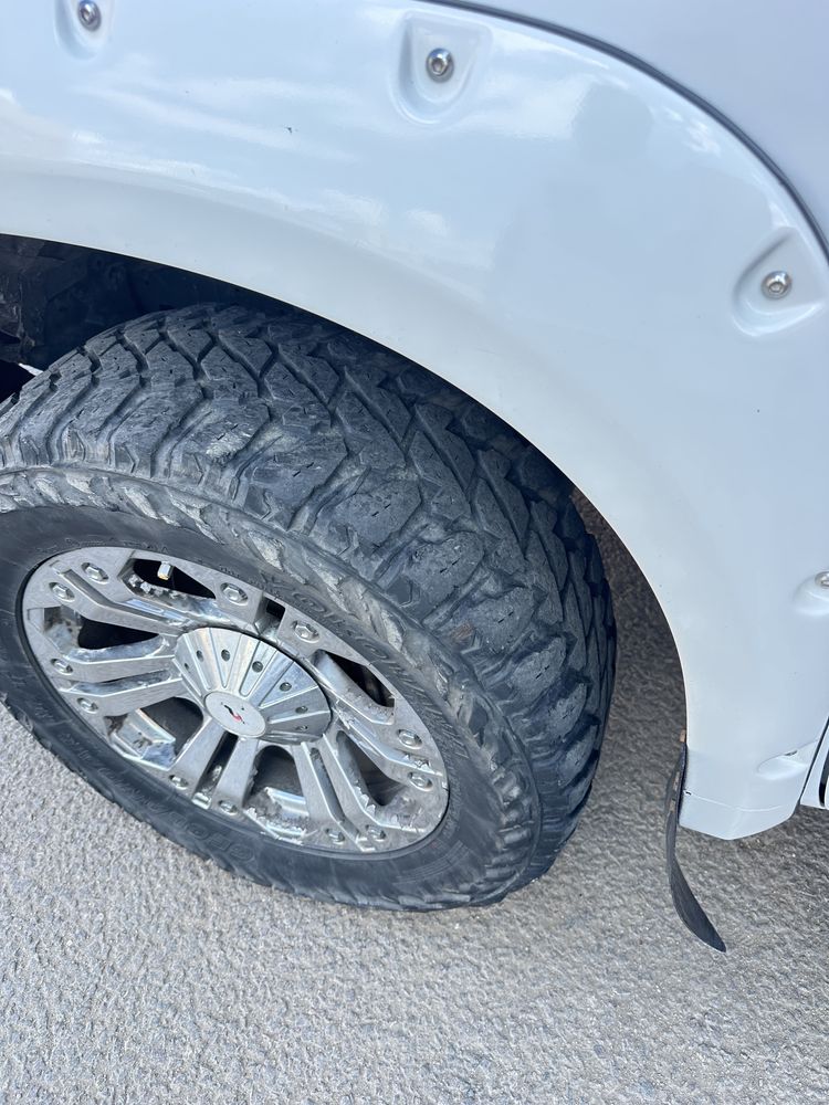 Шины летние Yokohama A/T 305/55/20