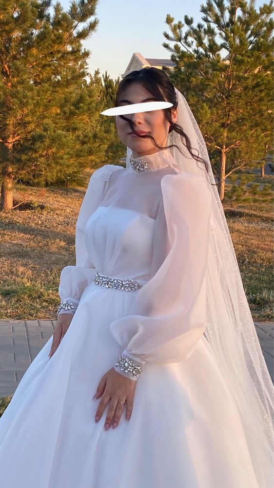 Свадебное платье