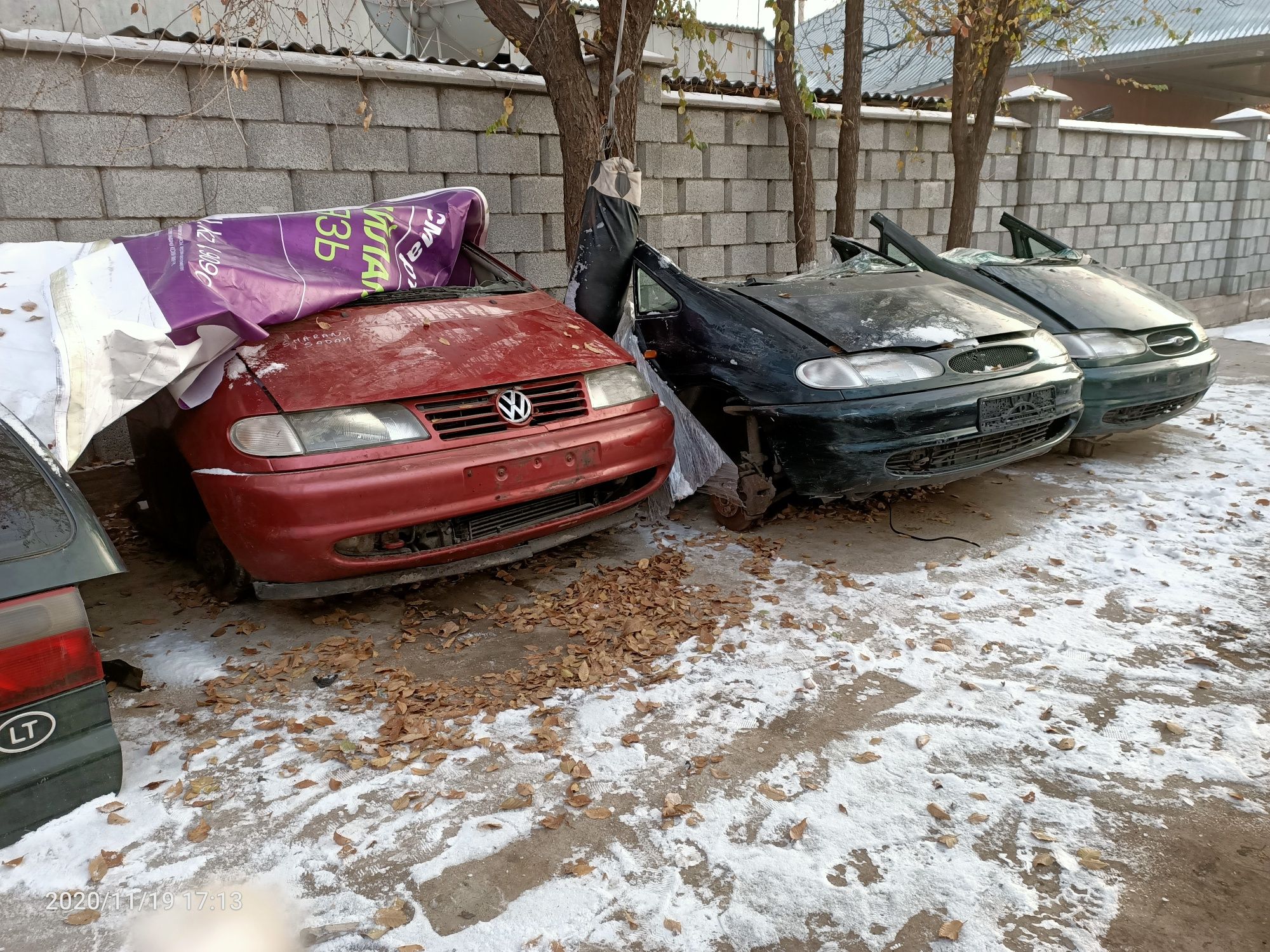 Все  запчасти  на Шаран .