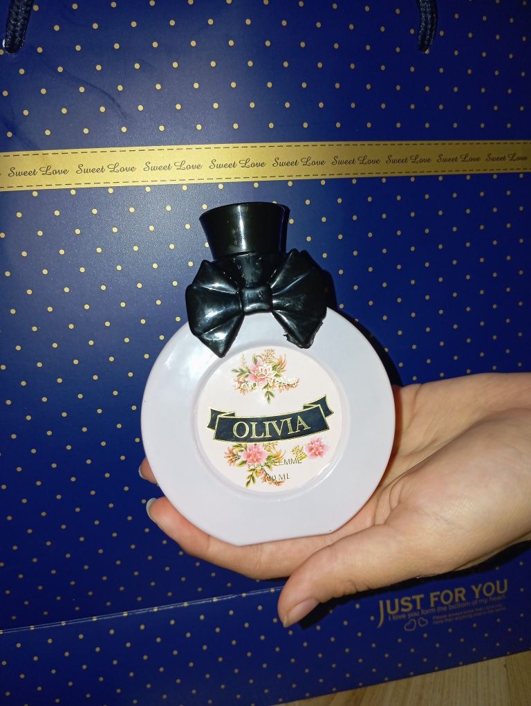 Продам духи Olivia