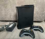 Игровая приставка Xbox 360