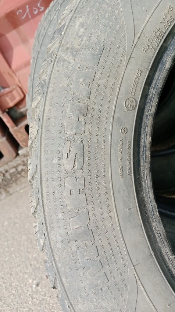 Продам бу шины зимние R17