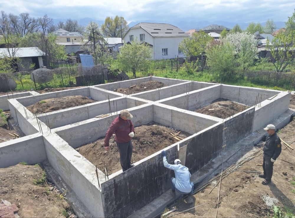 Заливка фундамента