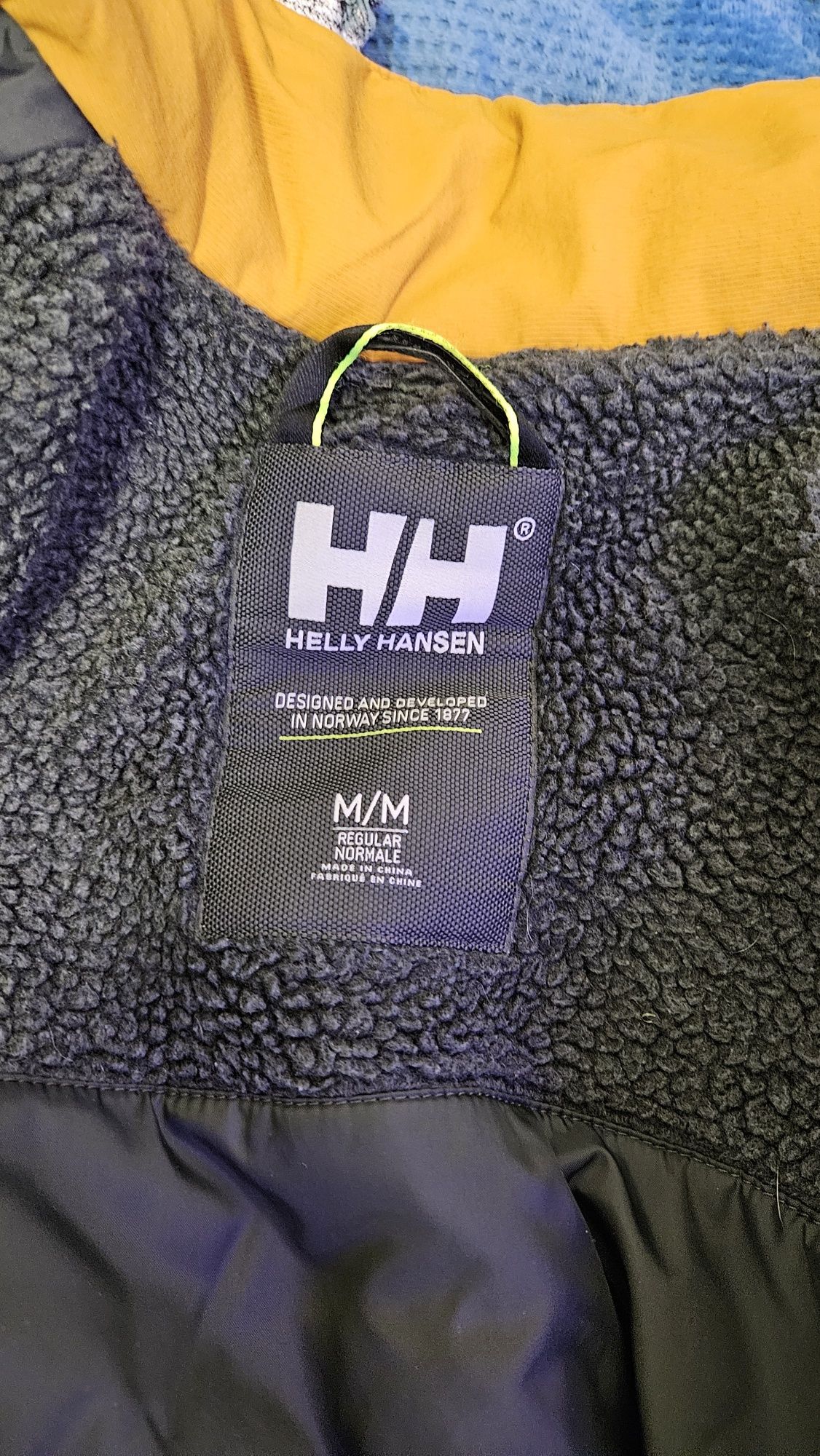 Куртка Helly Hansen демисезон М