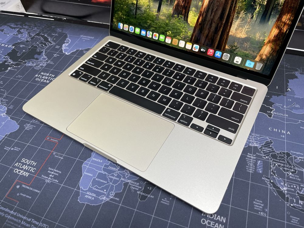 MacBook Air 13 M2 2022 Apple M2/RAM 8GB/SSD 256GB/2 цикла