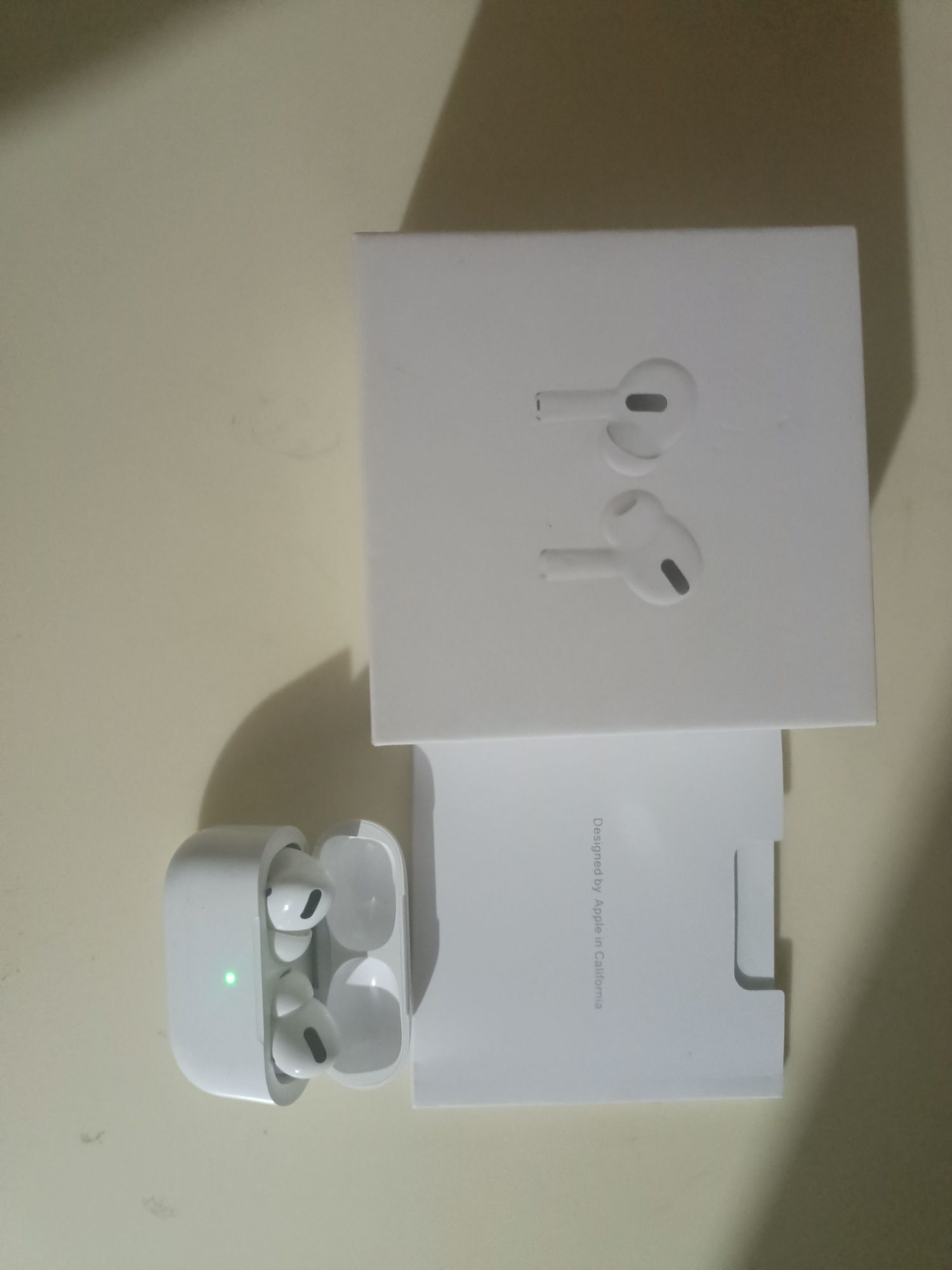 Срочно продам airpods pro