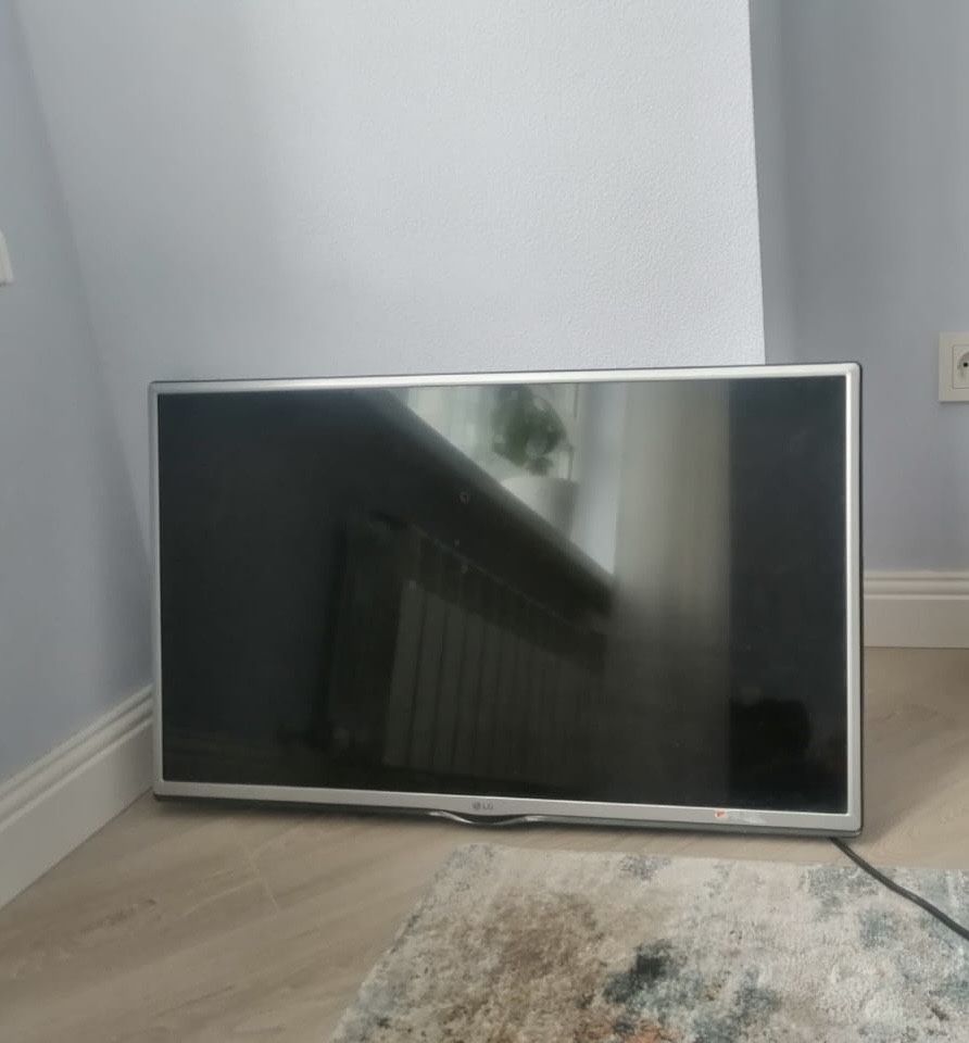 Телевизор LG 32 в хорошем состоянии