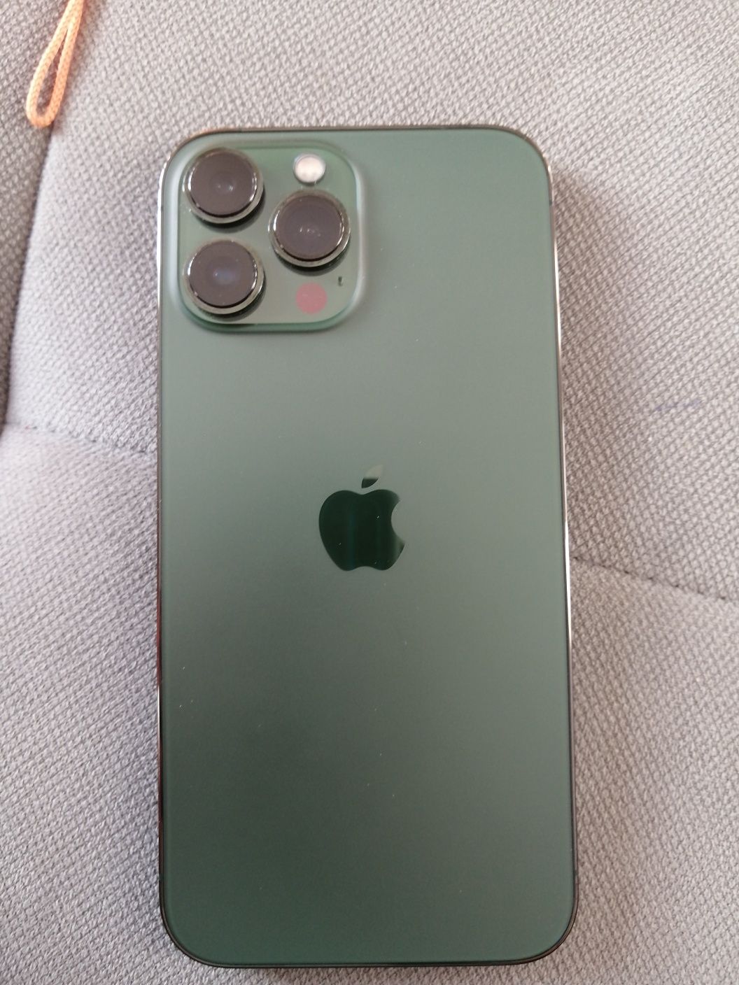 Продам IPhone Apple 13 pro Max