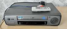 Продам видеомагнитофон LG (VHS) с пультом и кабелями