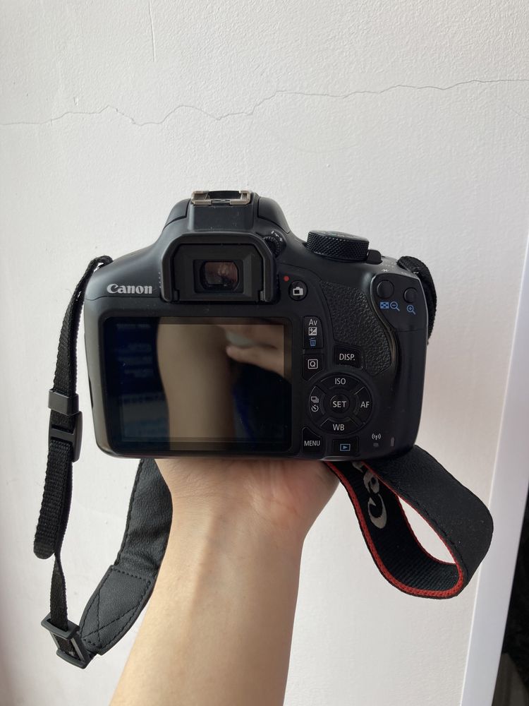 Фотоаппарат Canon 1300