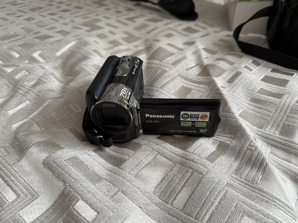 Продам видео камеру Panasonic