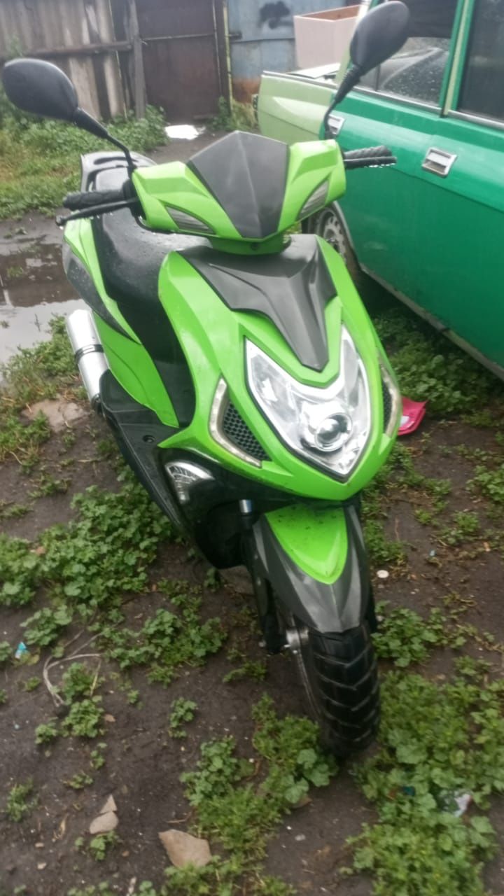 Продам Скутер 3 штук