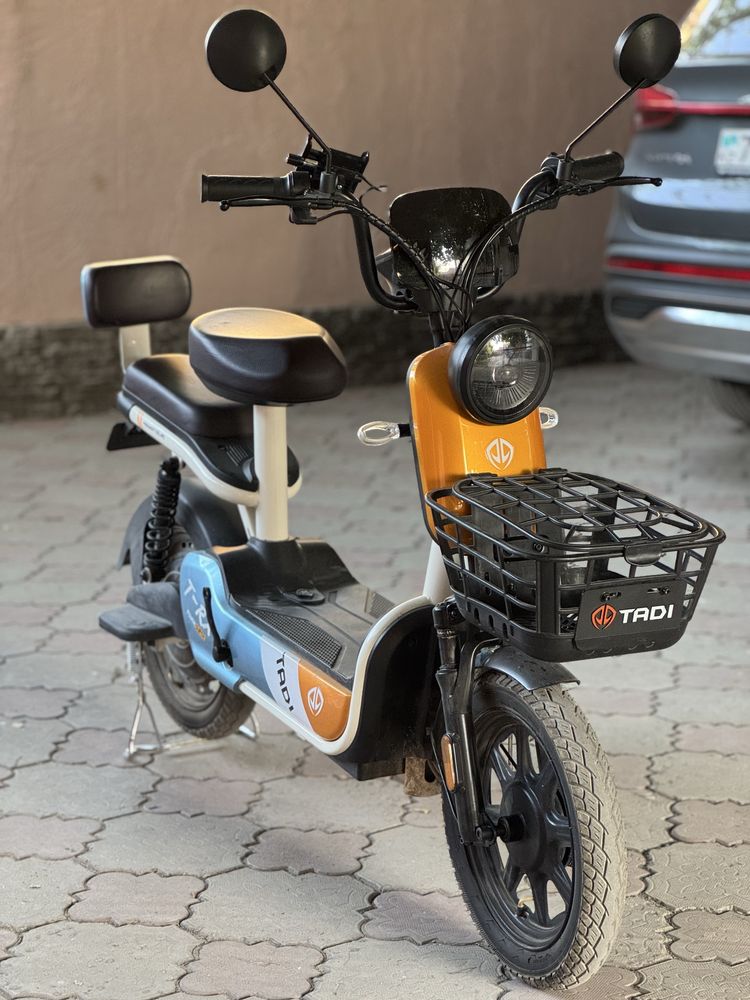 Продам электроскутер почти новый