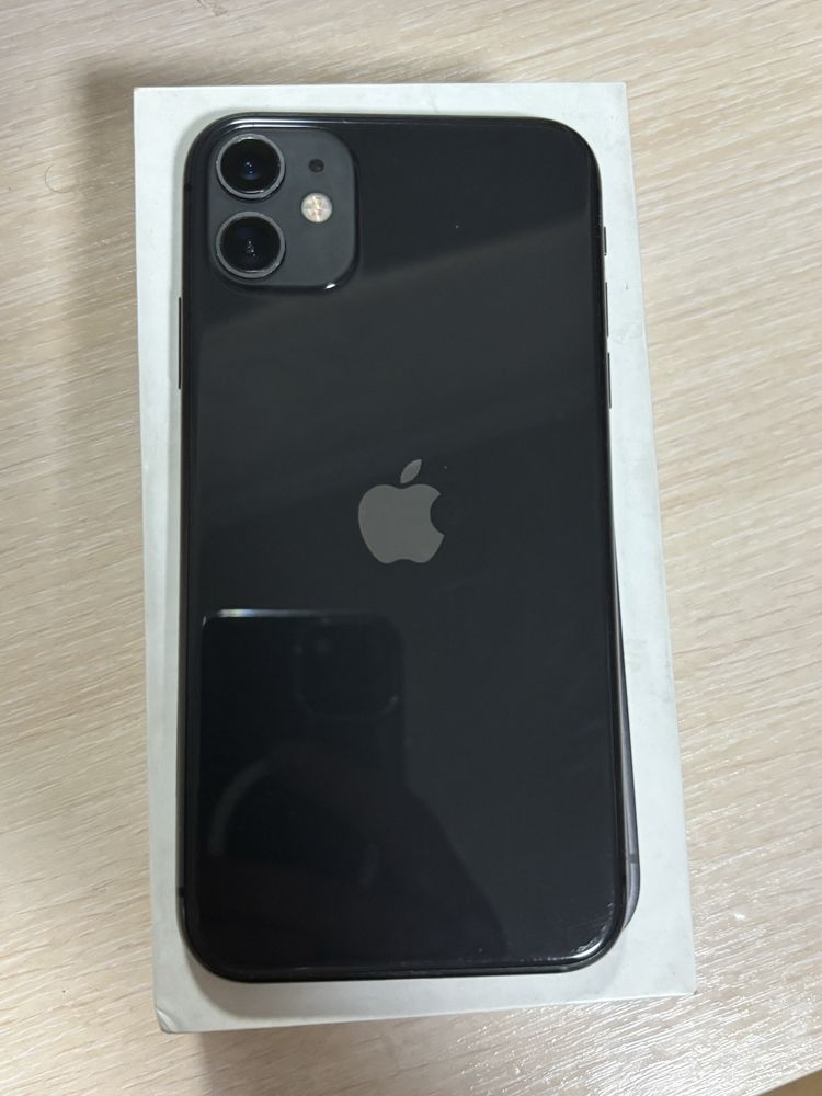 Iphone 11/64 с коробкой