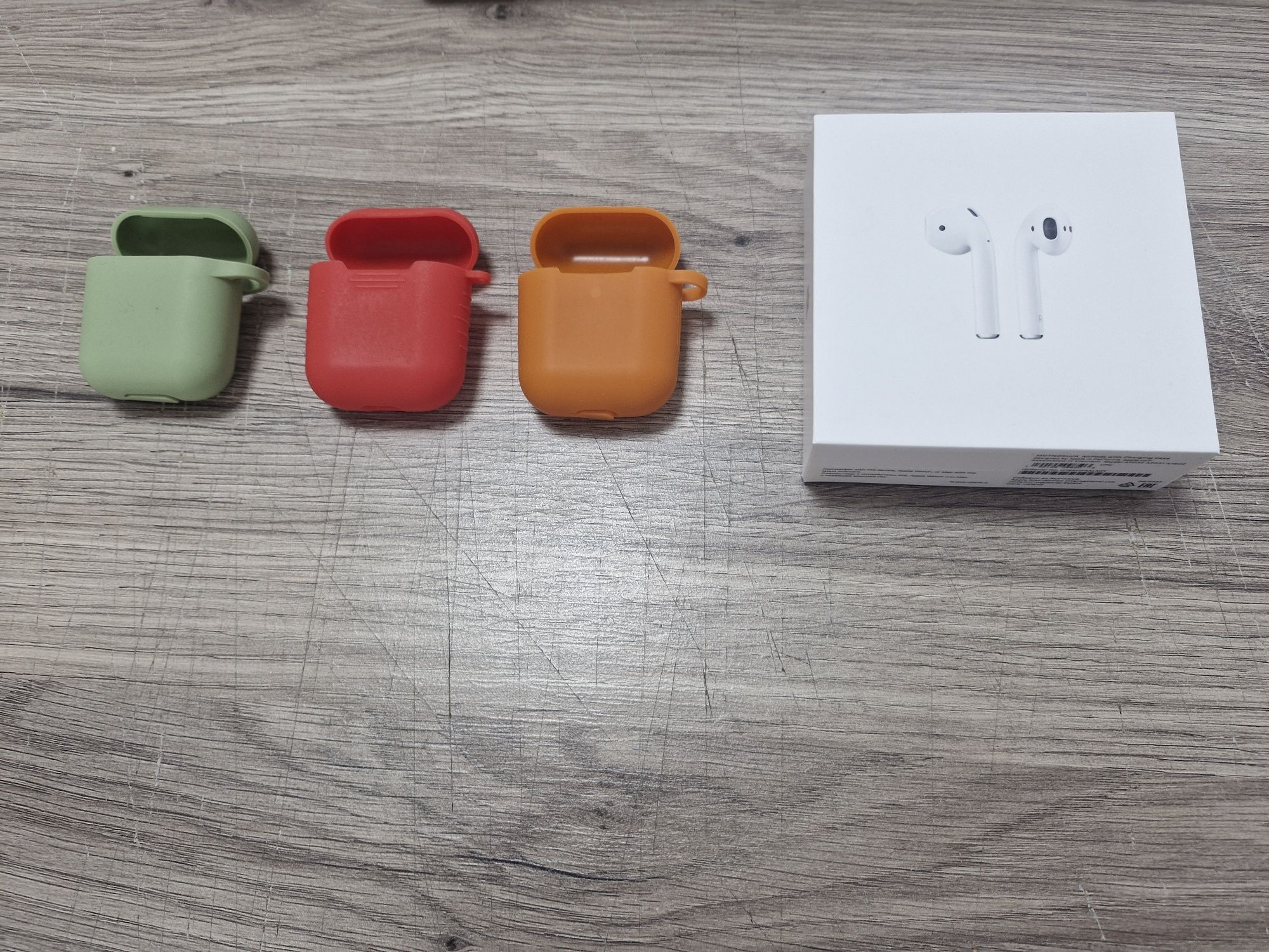 Кейс для зарядки Airpods 2