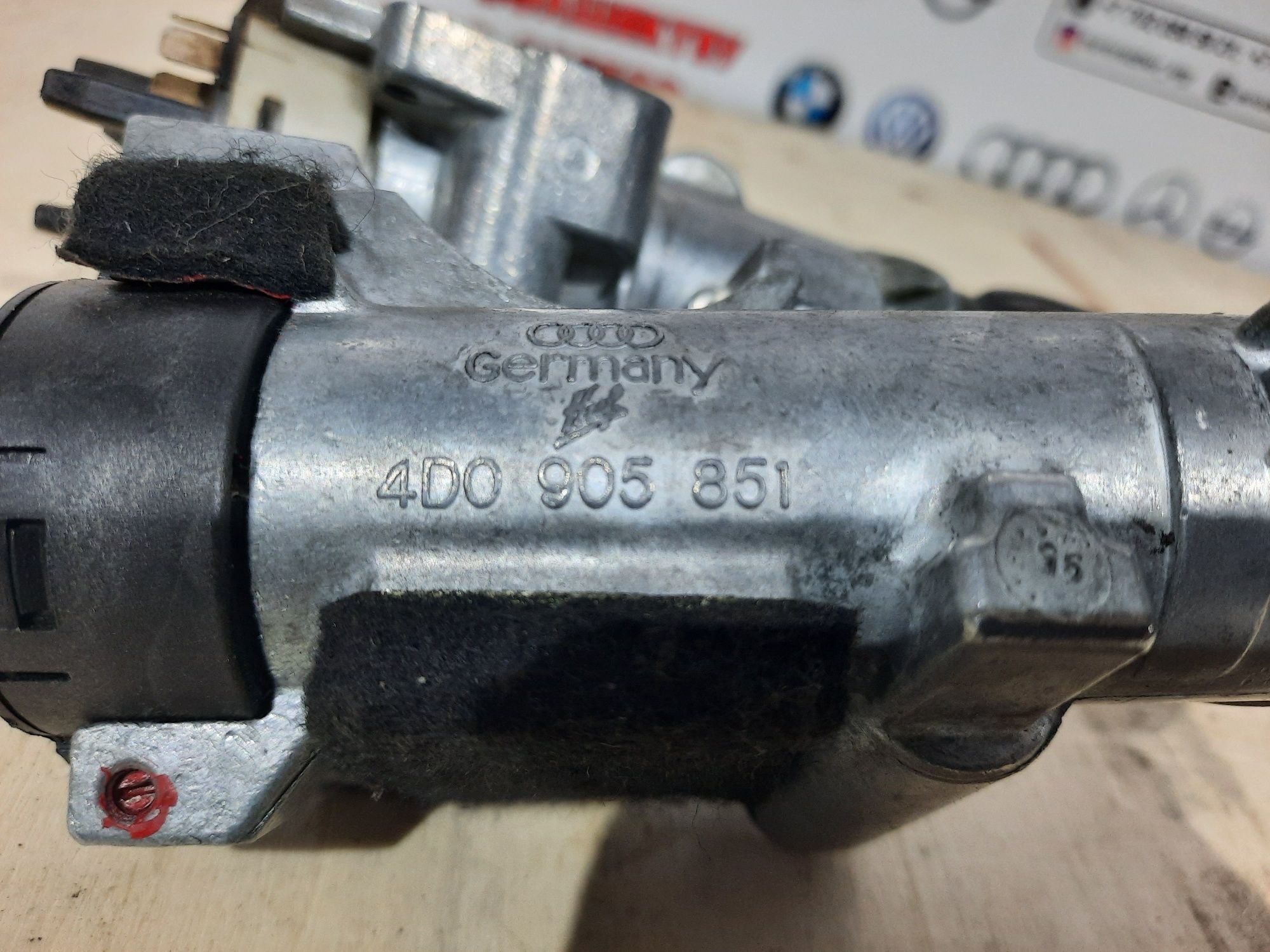 Замок зажигания Ауди А8 D2