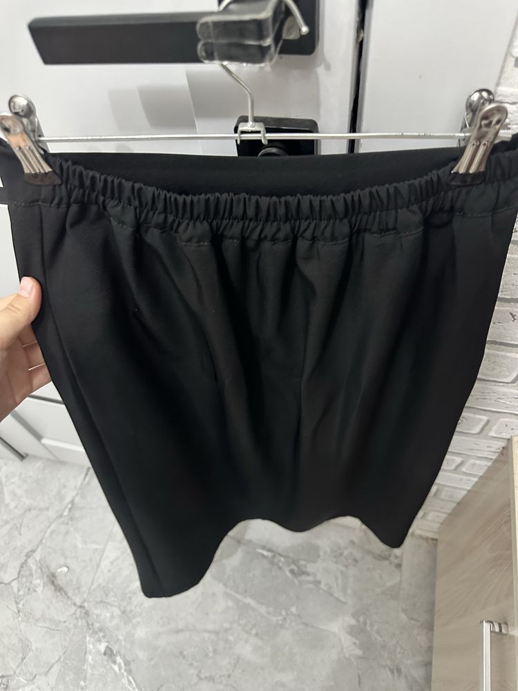 продам черную юбку