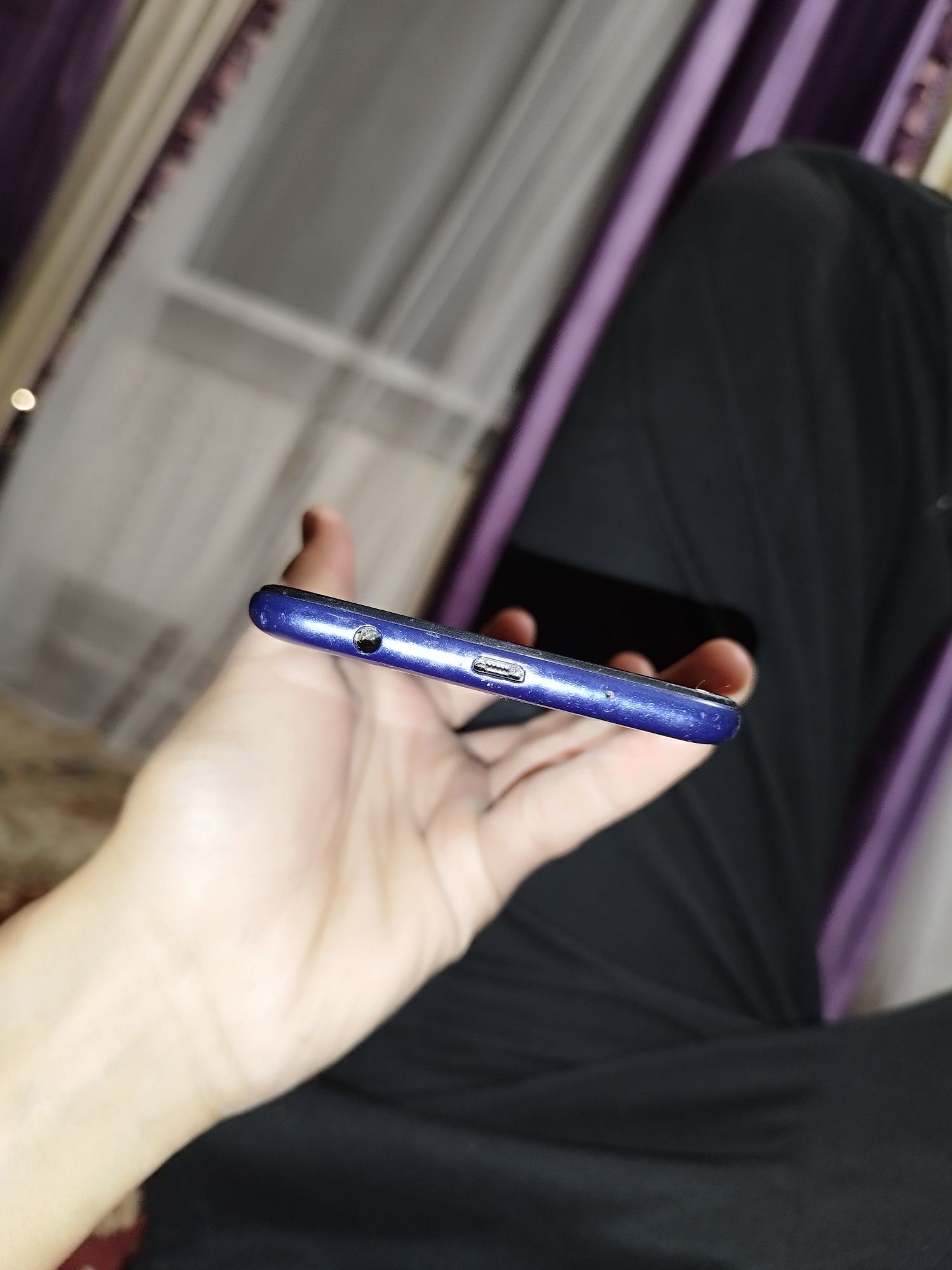 Продам Samsung A10
