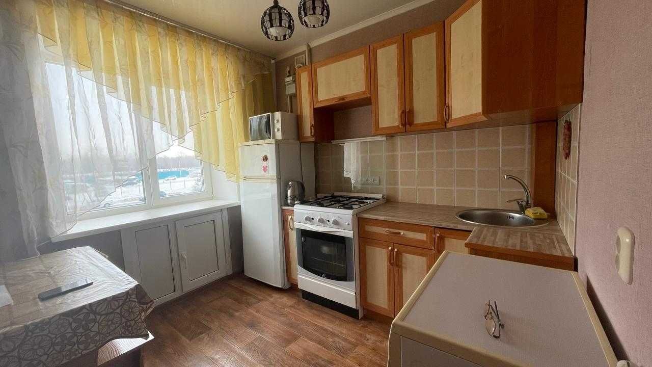 Продажа однокомнатной квартиры на втором этаже.