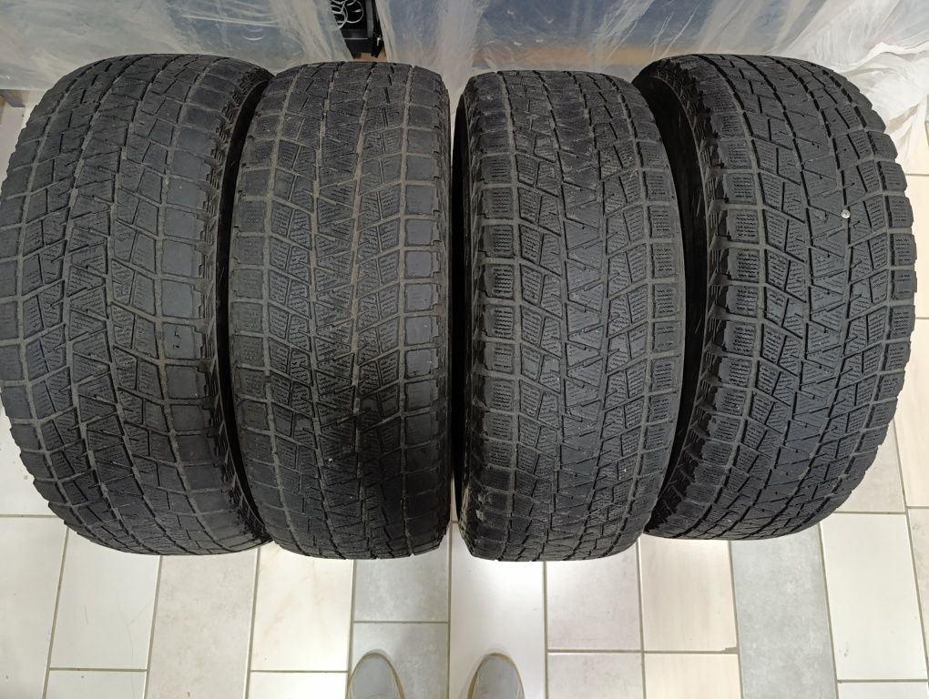 зимние шины Bridgestone Blizzak DM-V1 275/65 R18