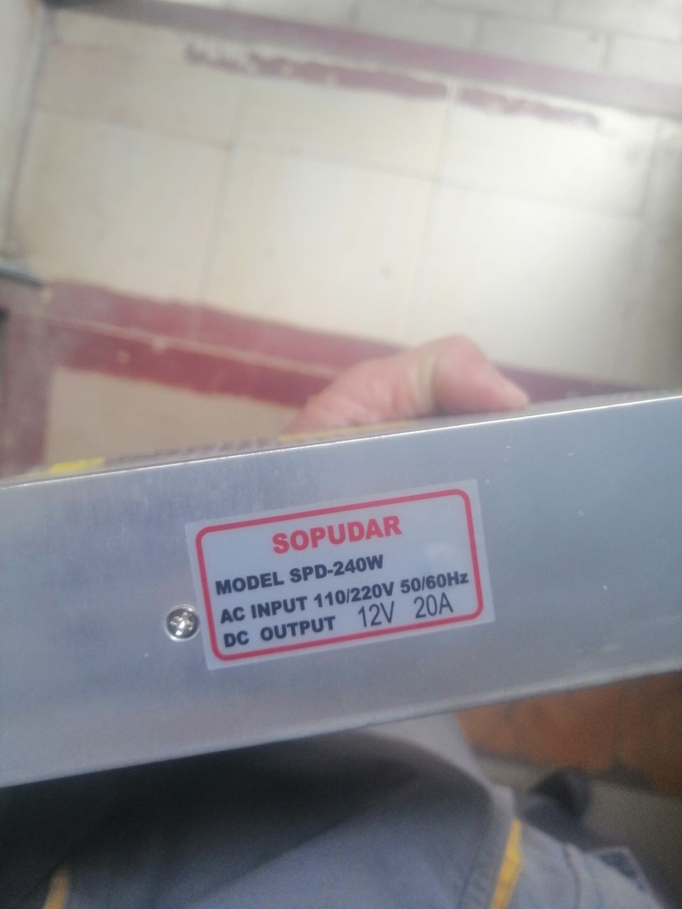 Блок питания вход 220 V выход 12 V